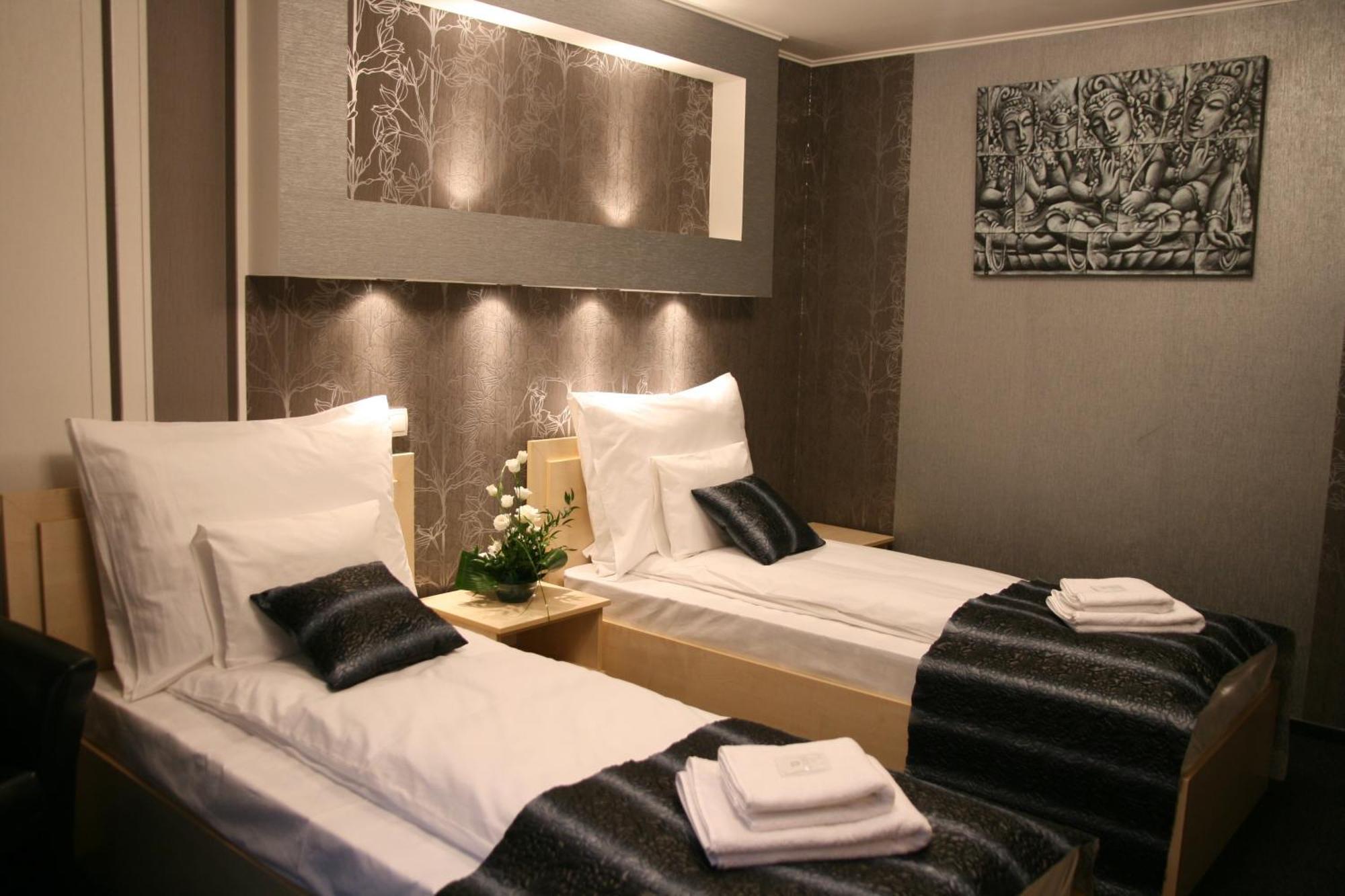 Palermo Panzio Hotel Nyíregyháza Eksteriør billede