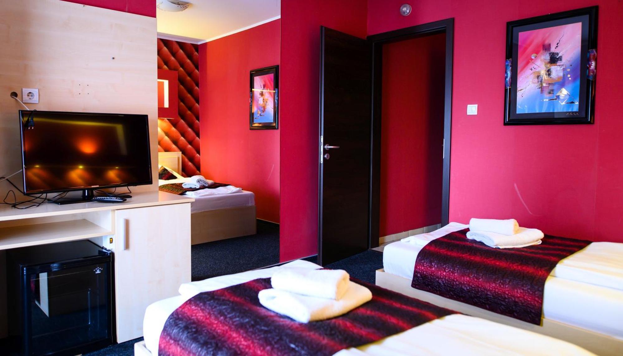 Palermo Panzio Hotel Nyíregyháza Eksteriør billede