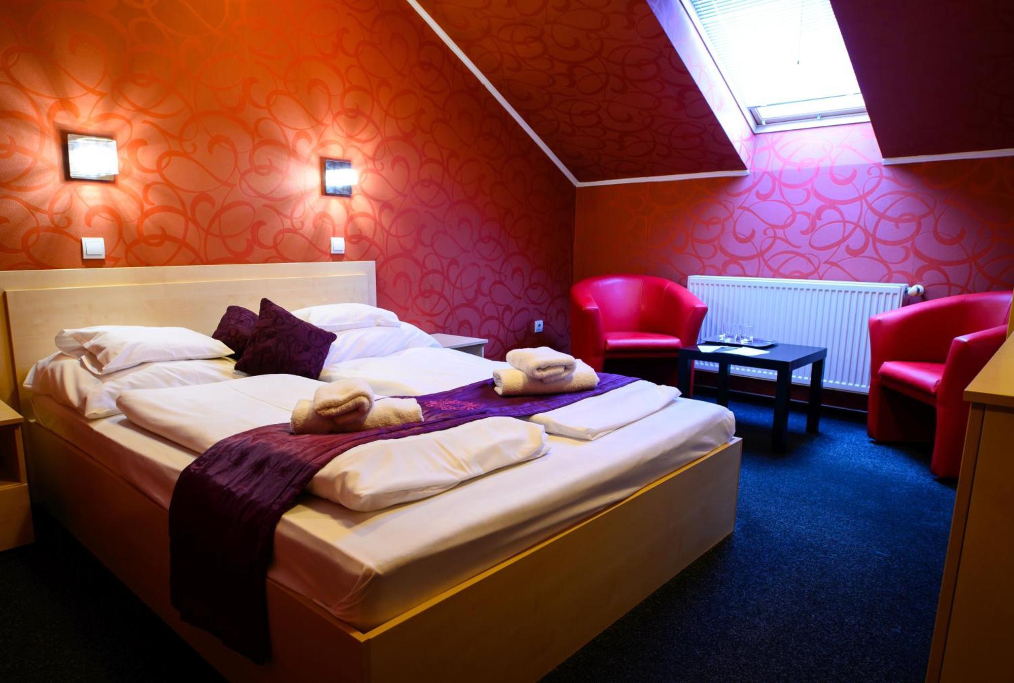 Palermo Panzio Hotel Nyíregyháza Eksteriør billede
